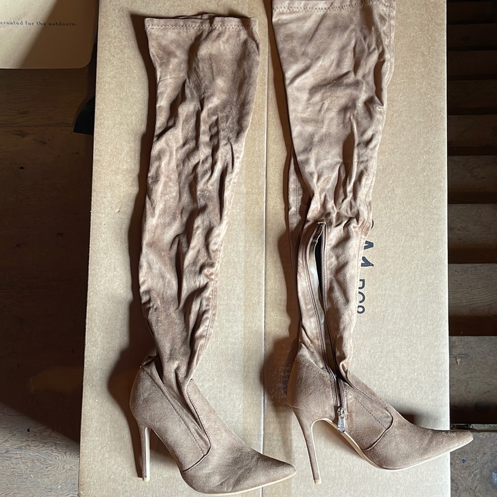Fashion Nova boots